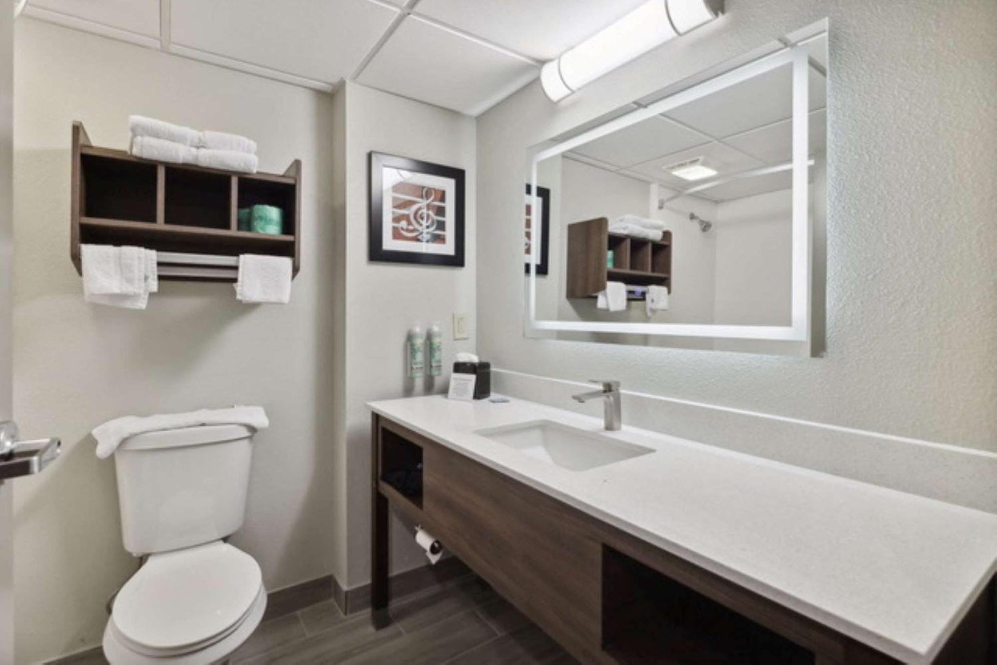 Best Western Manchester Bagian luar foto